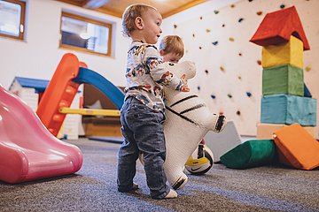 Kinder im Hotel Vorderronach